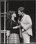 Mary Tyler Moore and Richard Chamberlain in the stage production Breakfast at Tiffany's