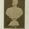 Biust (iz bronzy) Imperatora Aleksandra II pered zdaniem Gorodskoi Aleksandrovskoi bol'nitsy v pamiat' 19 Fevralia 1861 goda
