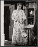Alec Guinness in the stage production Dylan