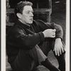Alec Guinness in the stage production Dylan