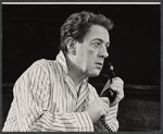 Alec Guinness in the stage production Dylan