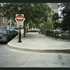 Block 095: Small triangular island on Murray Street, south side