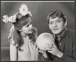 Barbara Harris and Hal Holbrook in the stage production The Apple Tree 