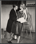 Robert Reed and Penny Fuller in the stage production Barefoot in the Park
