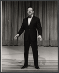 Earl Wrightson performing in the "Thanksgiving Celebration" episode of The Bell Telephone Hour [November 24, 1964]