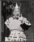 Menasha Skulnik in the stage production La Belle