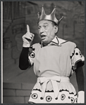 Menasha Skulnik in the stage production La Belle