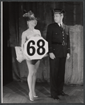 Colette Brosset and Robert Dhéry in the stage production La Plume de Ma Tante