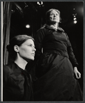 Pamela Payton-Wright and Colleen Dewhurst in the 1972 Broadway revival of Mourning Becomes Electra