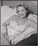 Mona Freeman in the 1958 tour of the stage production Middle of the Night