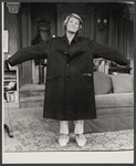 Barbara Bel Geddes in the stage production Mary, Mary