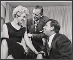 Jan Sterling, Tom Ewell and unidentified in the 1959 tour of the stage production The Gazebo