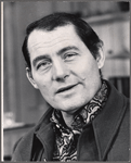 Robert Shaw in publicity pose for the stage production Old Times