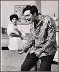 Diana Sands and Alan Alda in the stage production The Owl and the Pussycat