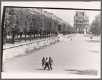 Paris street scene