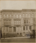Brownstone row, Renaissance Revival style