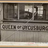 One of the few remaining Mississippi River boats, the "Queen of Dycusberg"