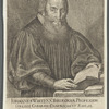 Iohannes Wirtz S.S. Theologiae Professor Collegi Carolini Canonicus et Aedilis.  Denatus die 6 Sept. Anno. 1658. Aetatis 67. Ingeniosa manus faciem simulavit in aere. Noscendum ingenio se dedit Ipse suo.