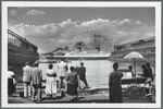 The Queen Elizabeth leaving New York