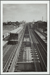 The Myrtle Avenue El, seen from Grand Ave. station overpass, Brooklyn, N.Y.
