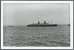 The Queen Elizabeth leaves New York