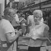 New York. Couple eating