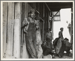 Farm hands. Threshing day near Durham, North Carolina