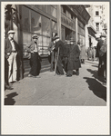 "Skid Row." Howard Street, the street of the unemployed in San Francisco, California