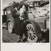 Tracy (vicinity), California. Missouri family of five who are seven months from the drought area on U.S. Highway 99. "Broke, baby sick, and car trouble!"