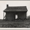 Abandoned tenant house on a mechanized plantation of the Mississippi Delta