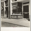 Fish restaurant for colored in the quarter cotton hoers are recruited. Memphis, Tennessee
