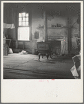 Interior of plantation house now vacant but for two rooms occupied by an old Negro couple. Negro tenants, Greene County, Georgia