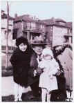 Young Elaine Stritch with family members