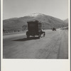 U.S. 99, Kern County, California. Migrants travel seasonally back and forth between Imperial and San Joaquin Valleys over this ridge