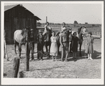 Washington, Yakima Valley, near Wapato. Rural Rehabilitation (Farm Security Administration). Chris Adolf, his wife, six of their eight children and his teams