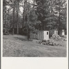 Owner provided cabins and wood but no nearby water on this ranch (hop ranch). Oregon, Josephine County, near Grants Pass. See general caption number 45-111