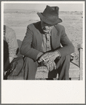 Former Nebraska farmer, now a migrant farm worker. Klamath County, Oregon. General caption number 62-111