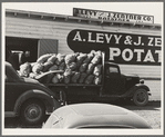 The potato shed during busy season. Tulelake, Siskiyou County, California