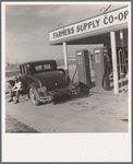 Farmers' supply co-op. Nyssa, Malheur County, Oregon. See general caption number 70