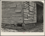 Detail of corn crib on Nelson brothers' farm showing need for repairs and paint. Owned by fraternal order, American Order of United Workmen, Des Moines, Iowa. Crop share lease