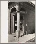 Entrance closed bank, Scott, Louisiana