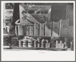 Store window, Ontario, Oregon