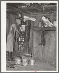 Negro woman living on farm near Jefferson, Texas, preparing dinner