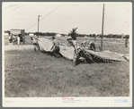 Moving canvas of big tent. Lasses-White show, Sikeston, Missouri