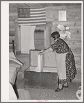 In the farm home of Bill Staggs. Pie Town, New Mexico