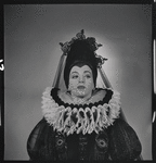 Beatrice Tompkins in costume for Tyl Ulenspiegel
