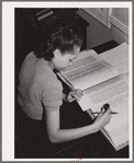 Bookkeeper of insurance company. Chicago, Illinois