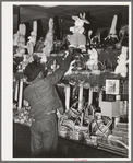 Ten-cent store catering to Negroes. Chicago, Illinois