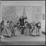 Michael Arshansky as Drosselmeyer and children in The Nutcracker