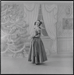 Michael Arshansky as Drosselmeyer and children in The Nutcracker